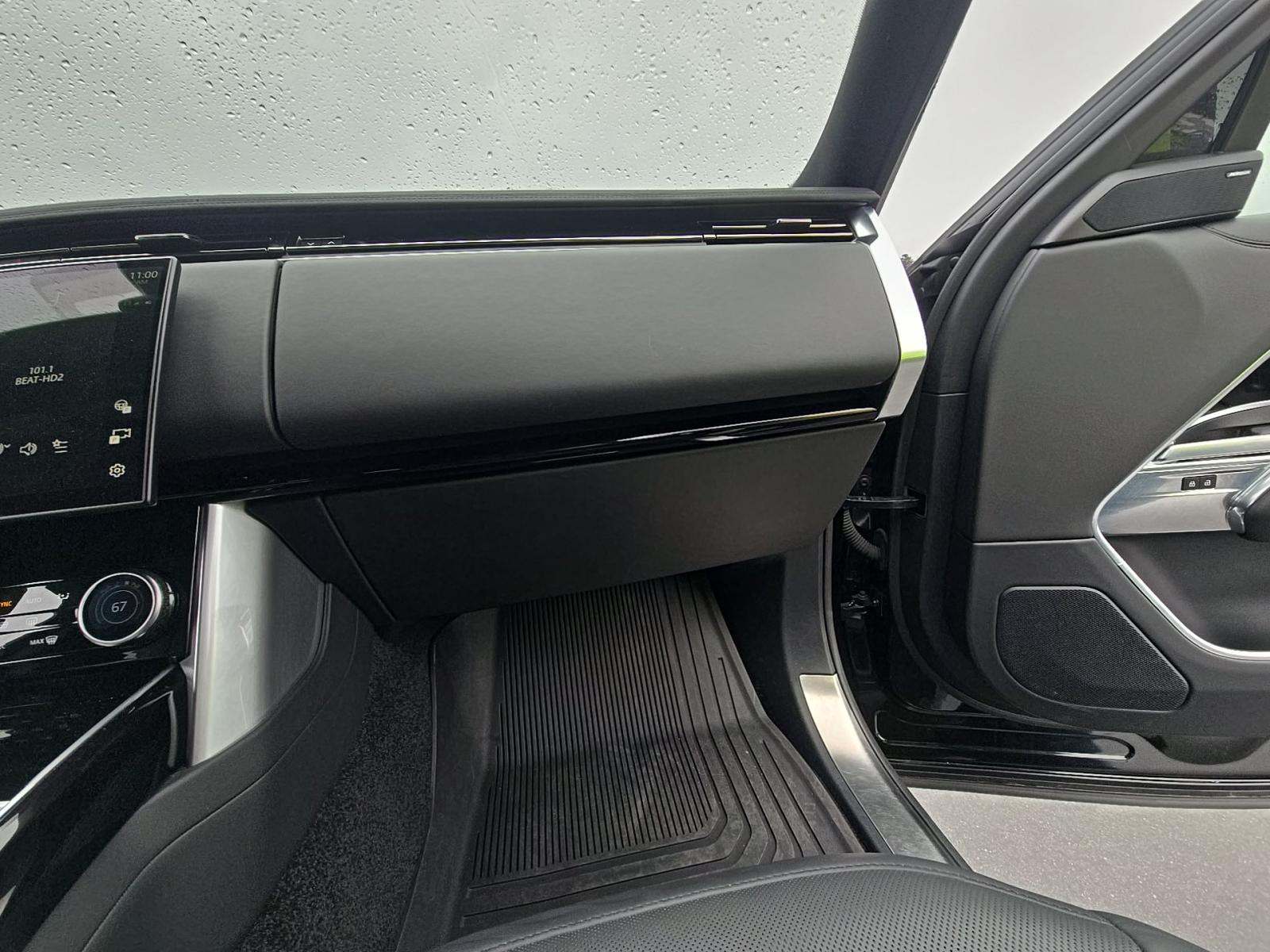 2023 Land Rover Range Rover SE LWB AWD