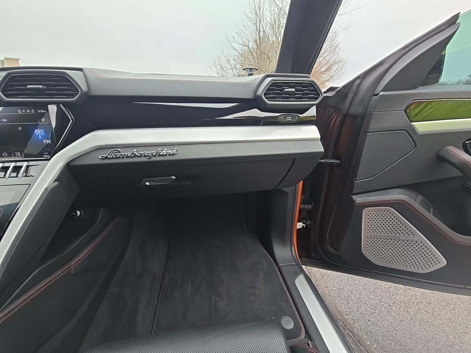 2021 Lamborghini Urus Base AWD