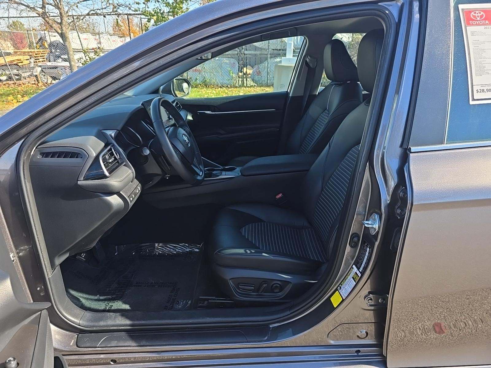 2022 Toyota Camry SE FWD