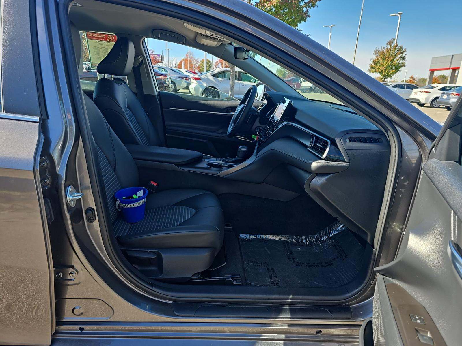 2022 Toyota Camry SE FWD