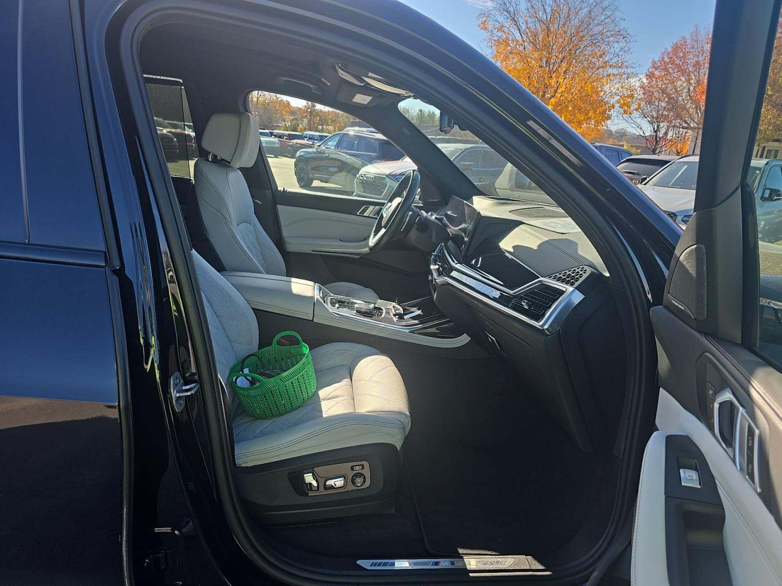 2024 BMW X7 xDrive40i AWD