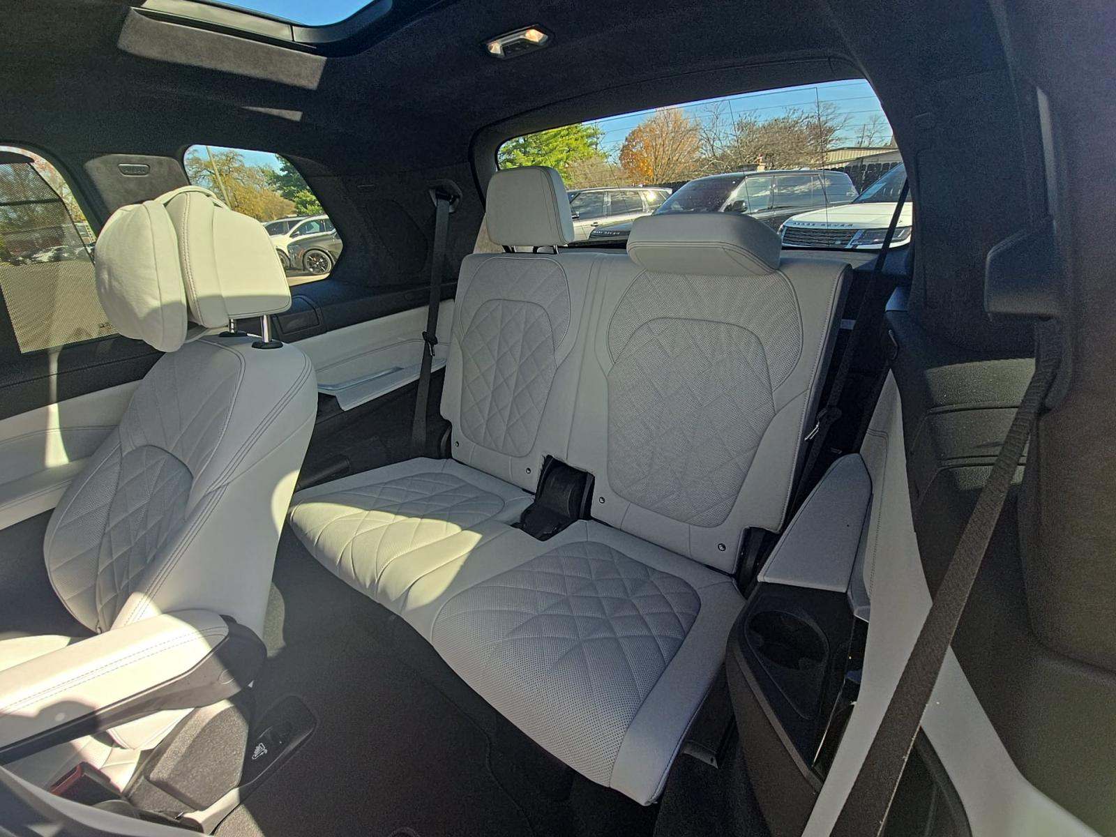 2024 BMW X7 xDrive40i AWD
