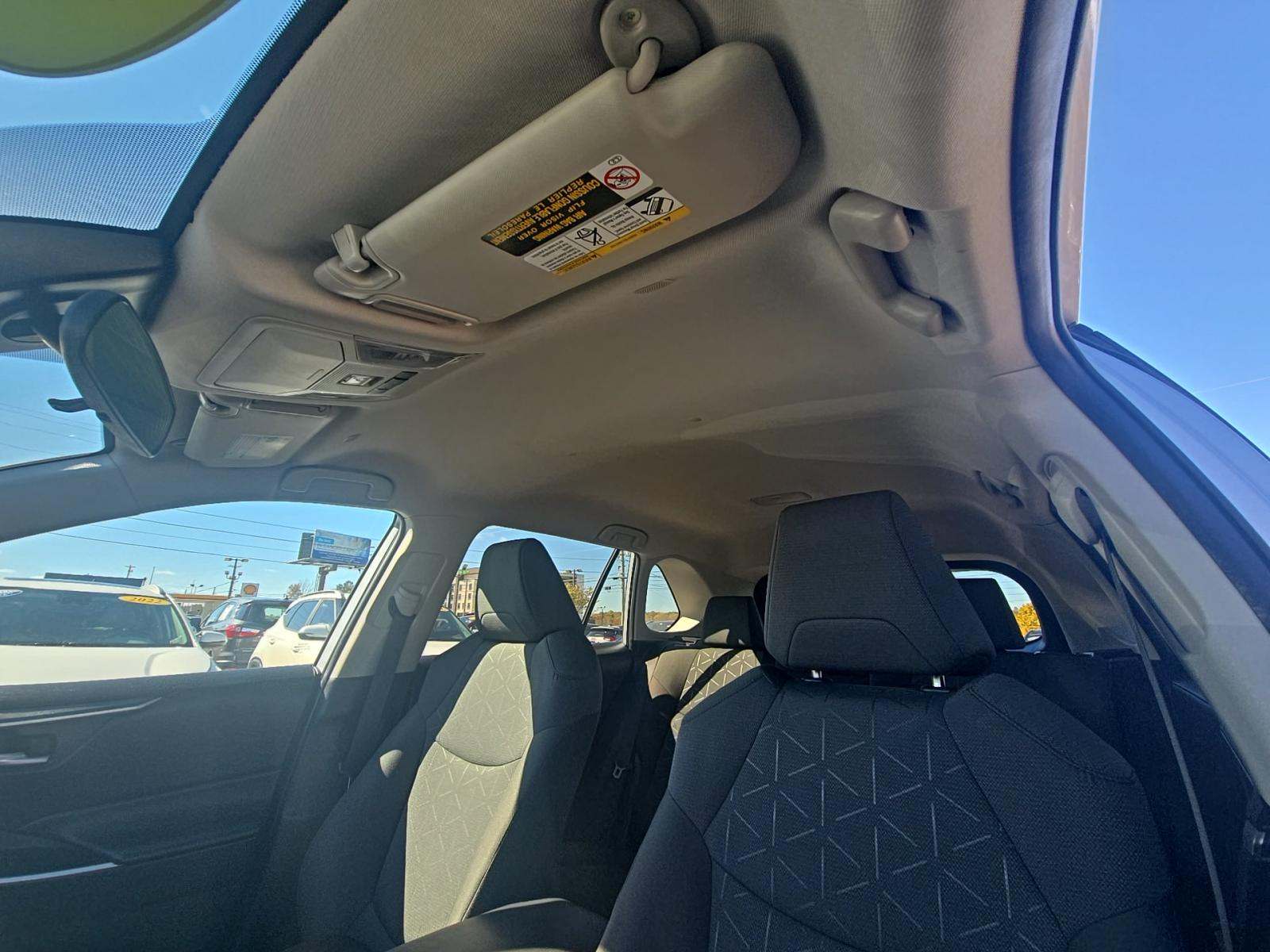 2024 Toyota RAV4 XLE FWD