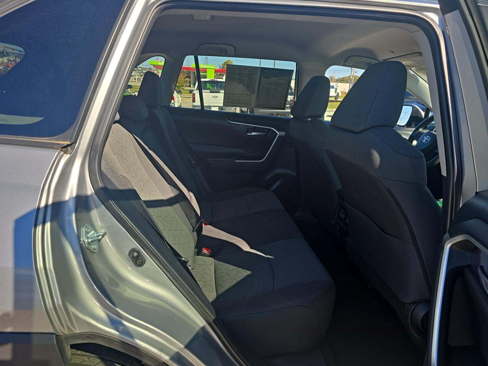 2024 Toyota RAV4 XLE FWD