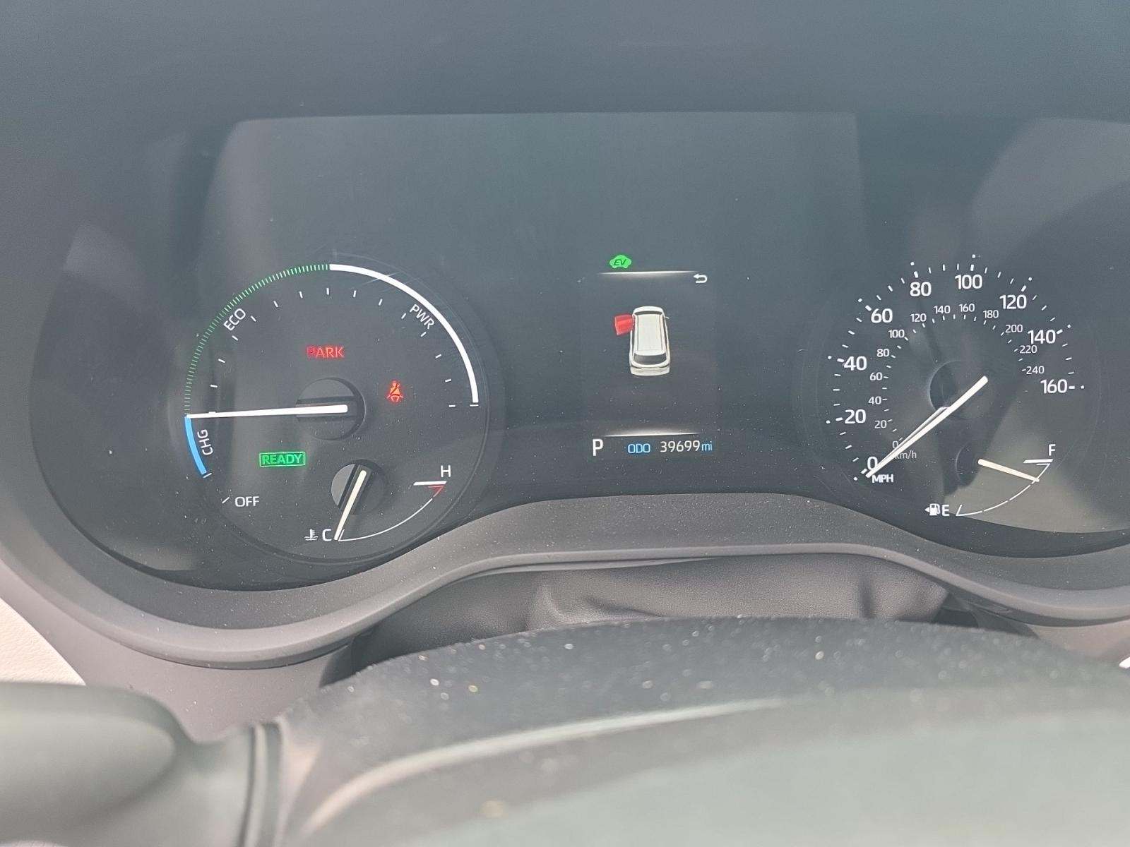 2024 Toyota Sienna LE FWD