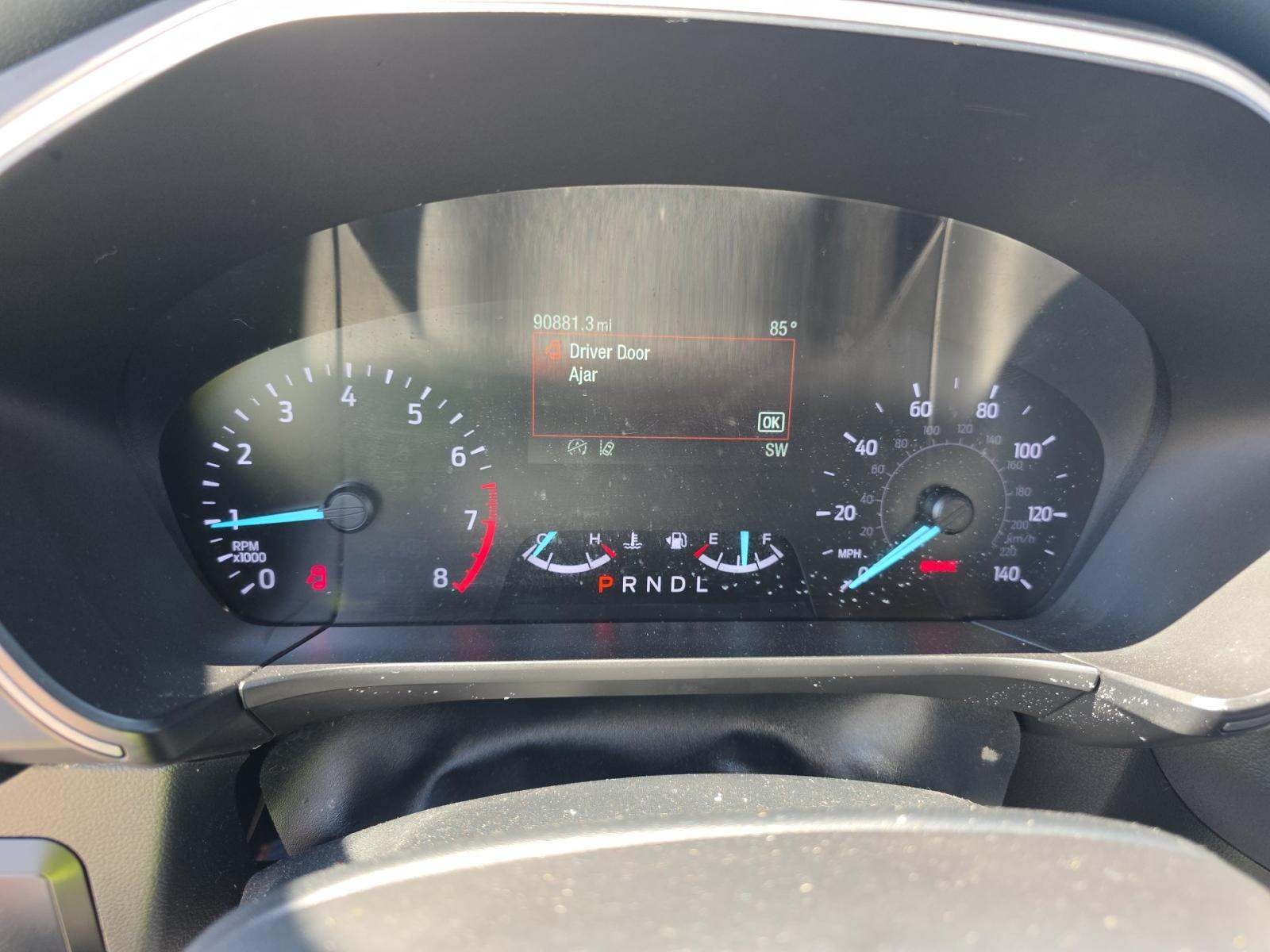 FORD ESCAPE - 9
