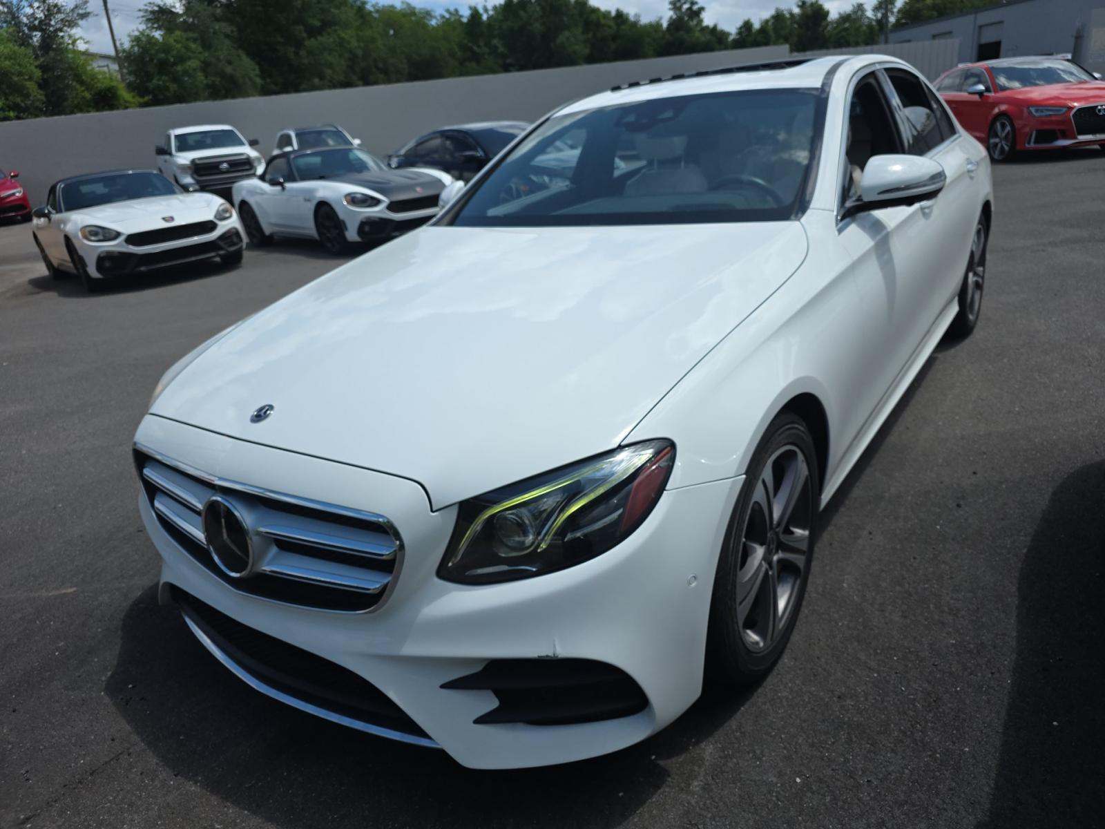 MERCEDES-BENZ E-CLASS - 1