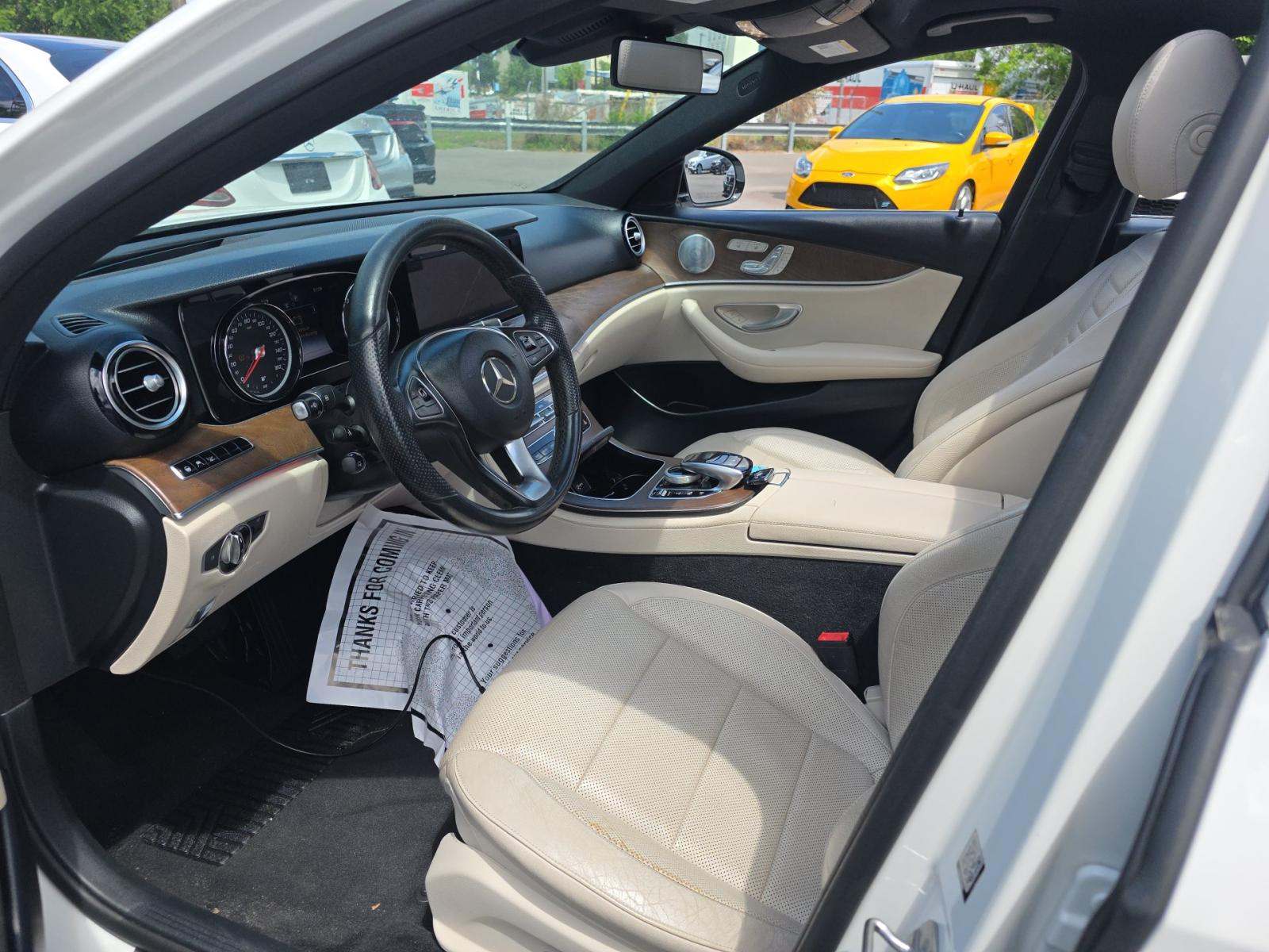 MERCEDES-BENZ E-CLASS - 6