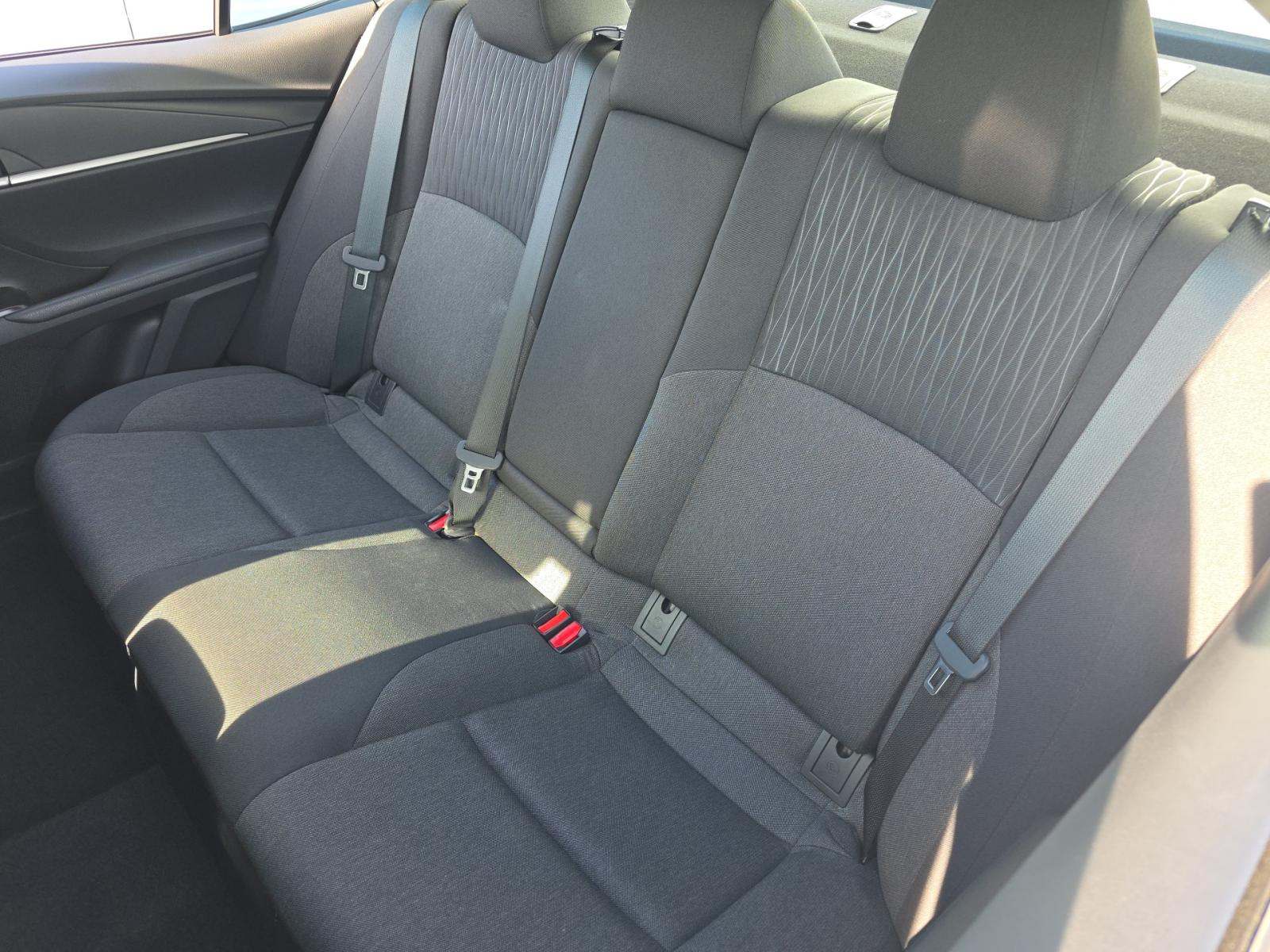 2025 Toyota Camry LE FWD