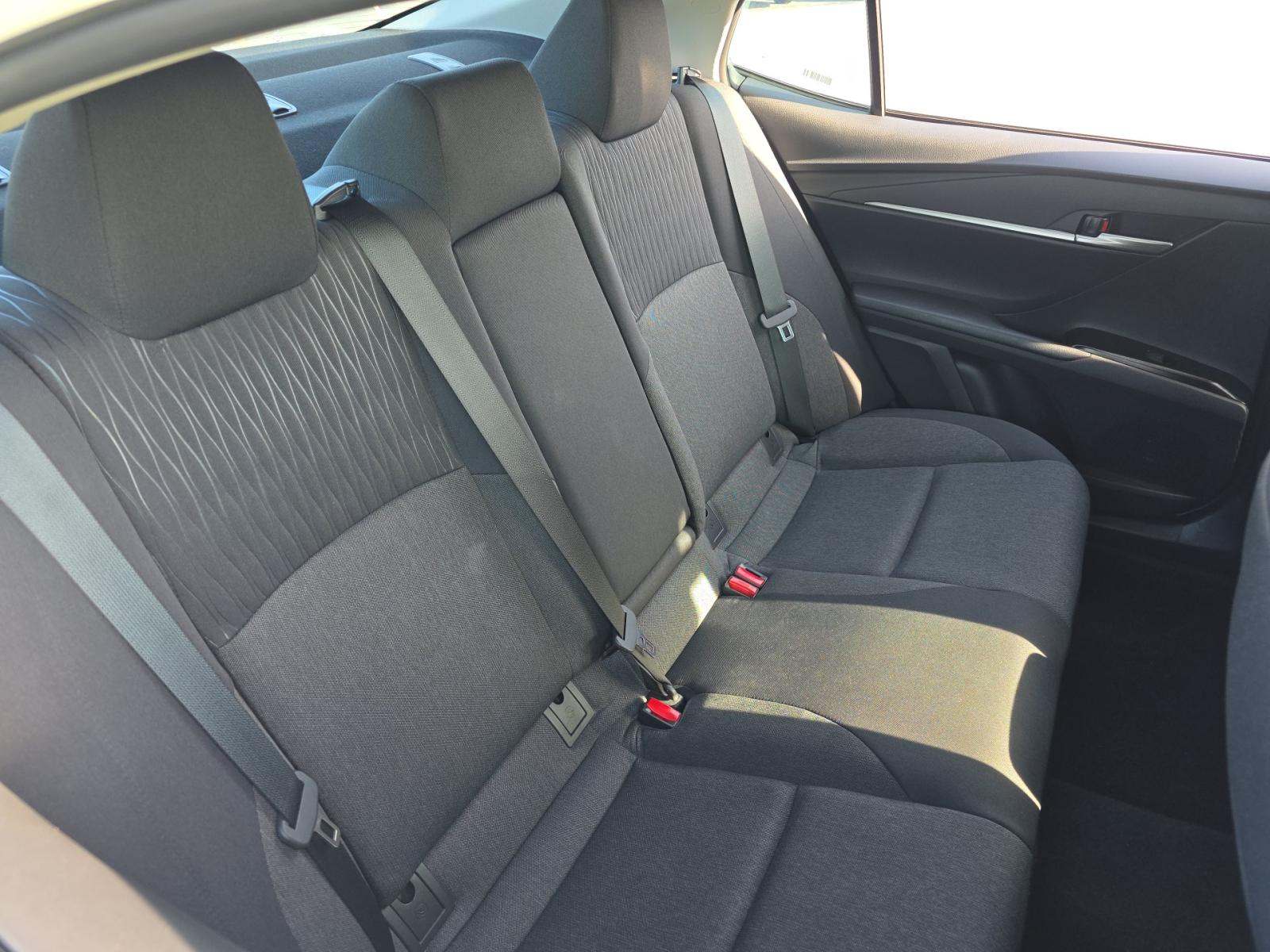 2025 Toyota Camry LE FWD