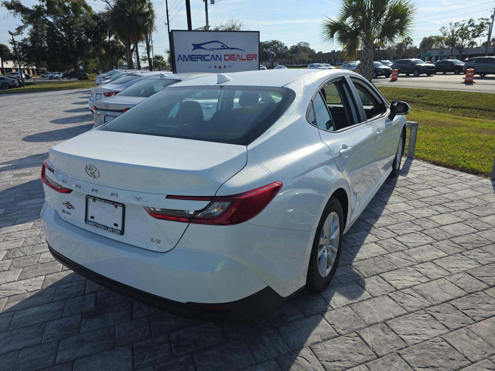 2025 Toyota Camry LE FWD