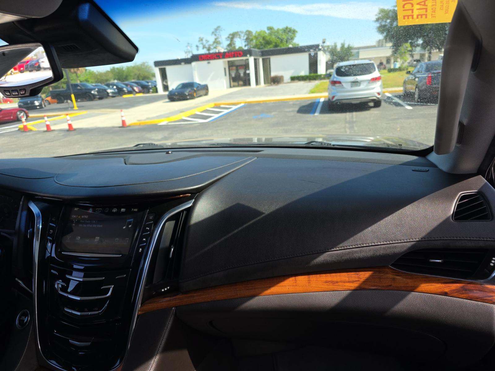 2016 Cadillac Escalade ESV Luxury AWD