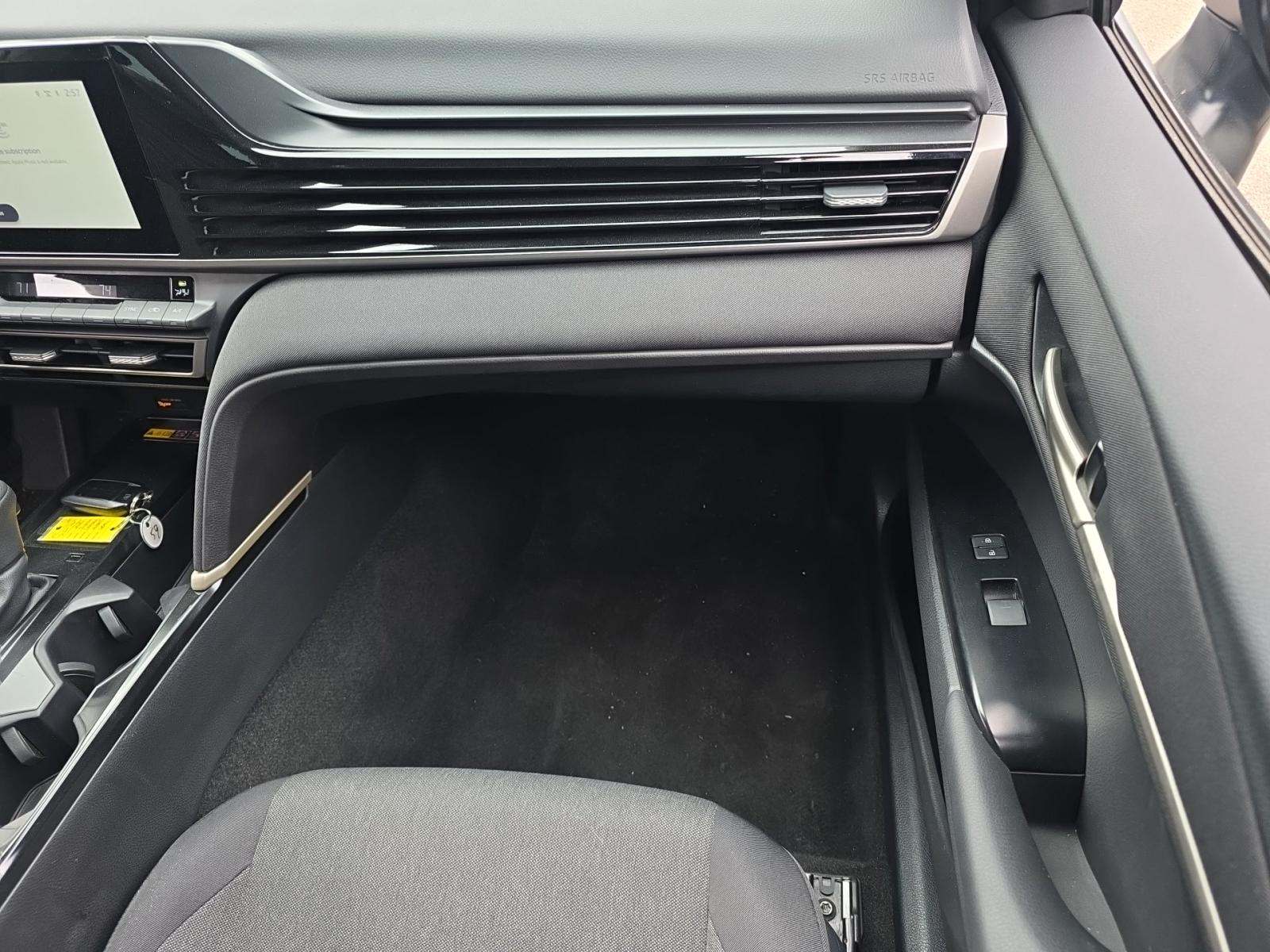 2025 Toyota Camry LE FWD