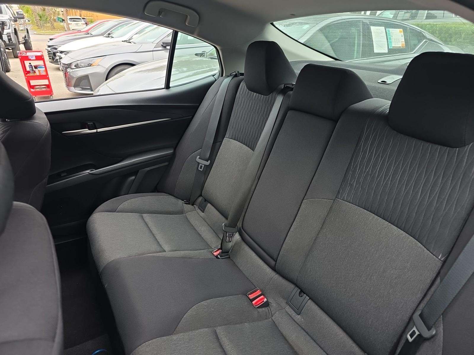 2025 Toyota Camry LE FWD