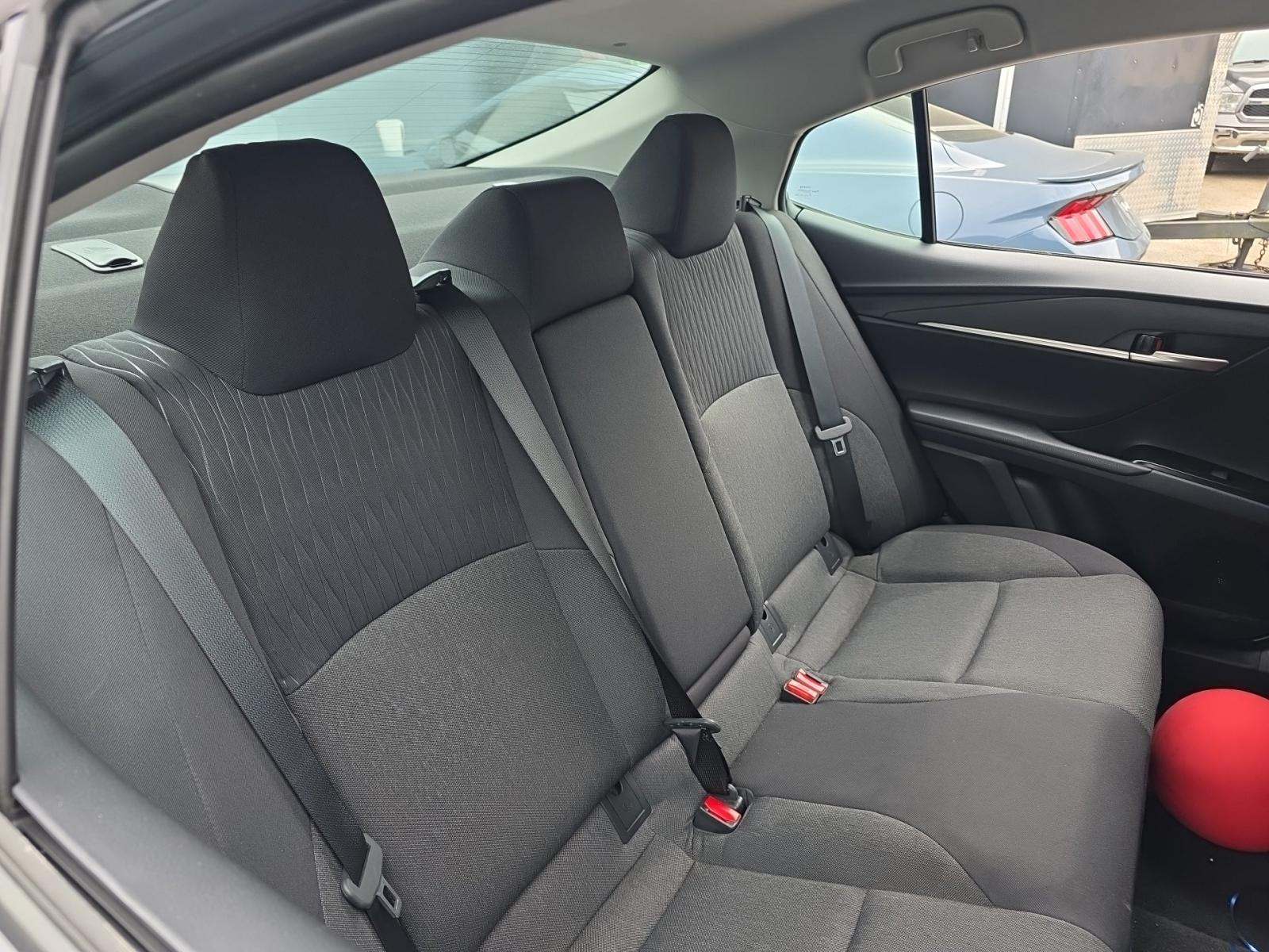 2025 Toyota Camry LE FWD