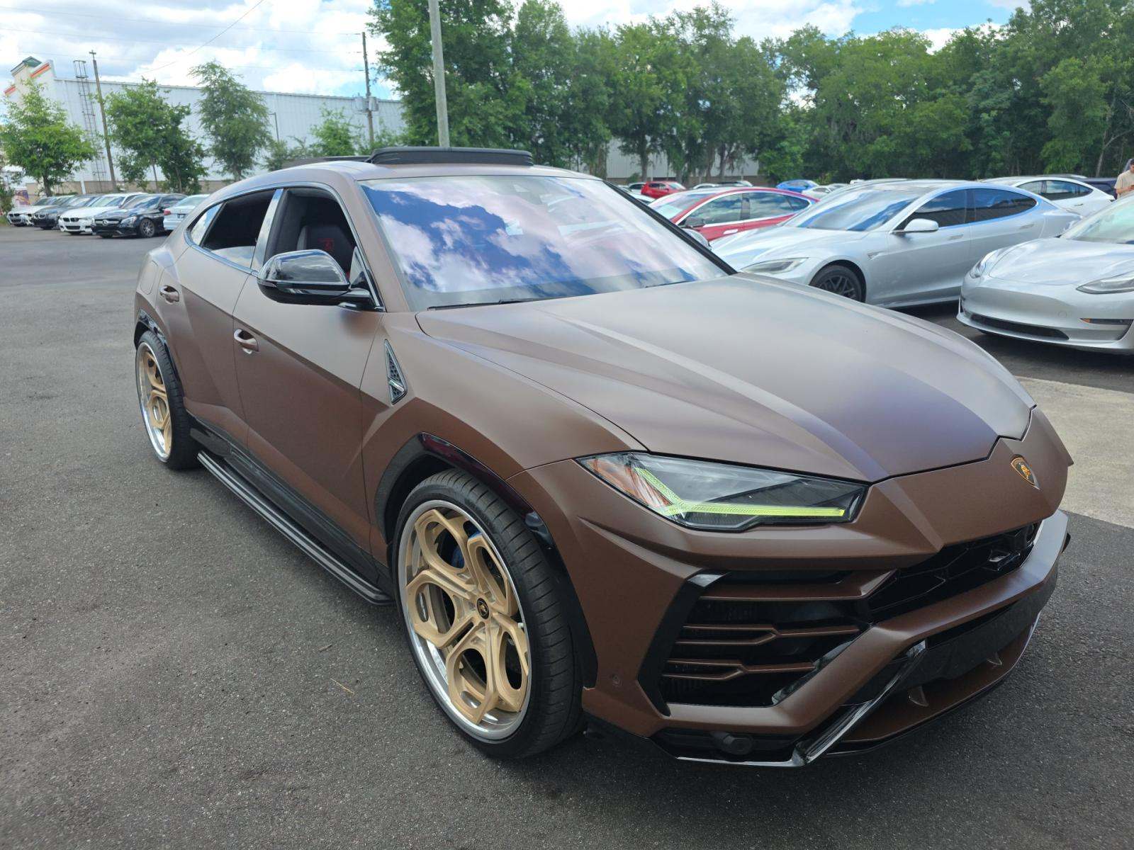 2019 Lamborghini Urus Base AWD