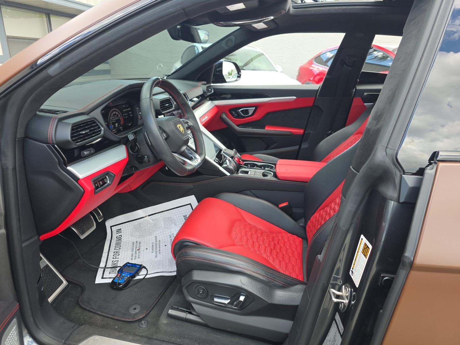 2019 Lamborghini Urus Base AWD