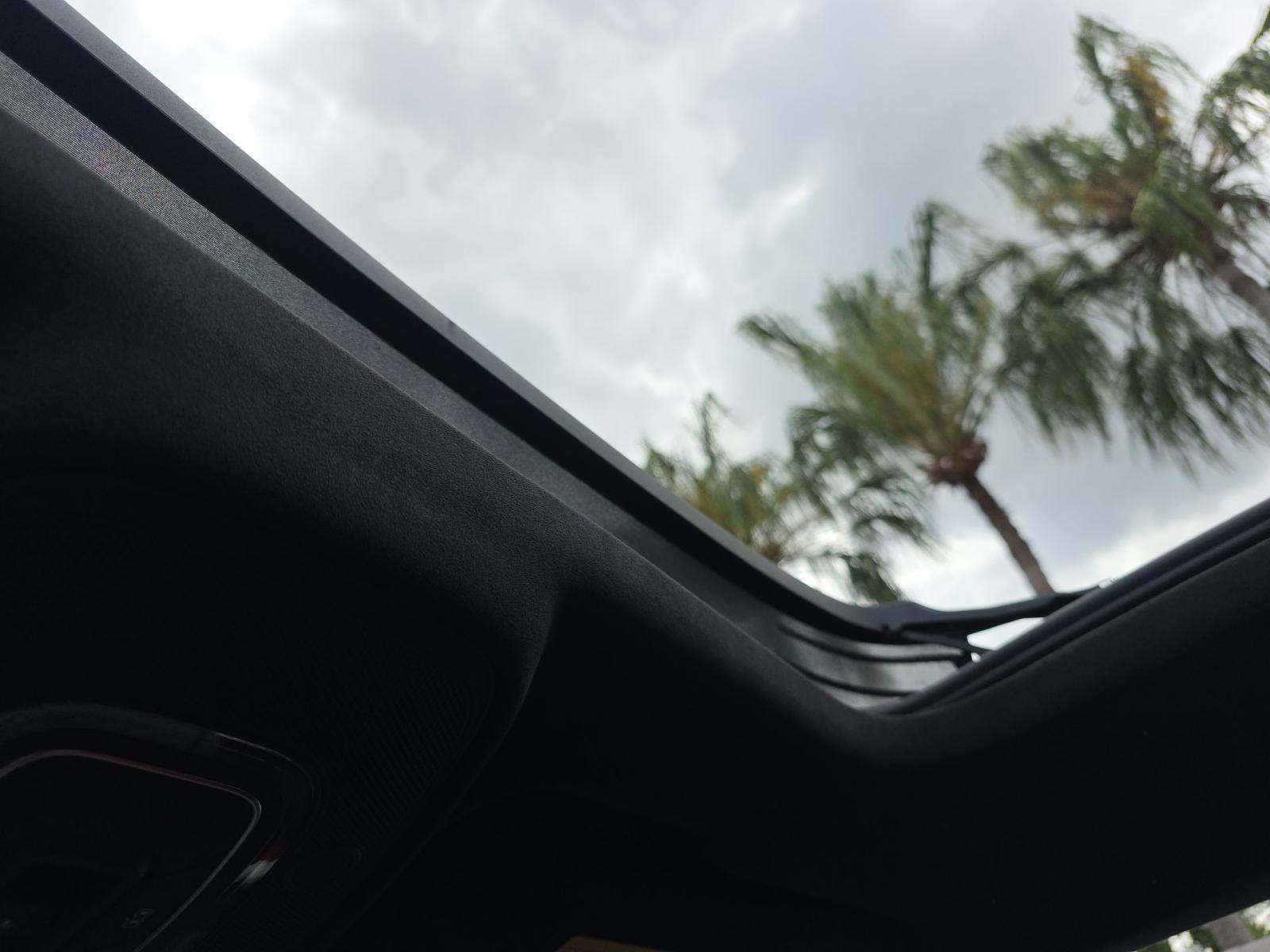 2019 Lamborghini Urus Base AWD