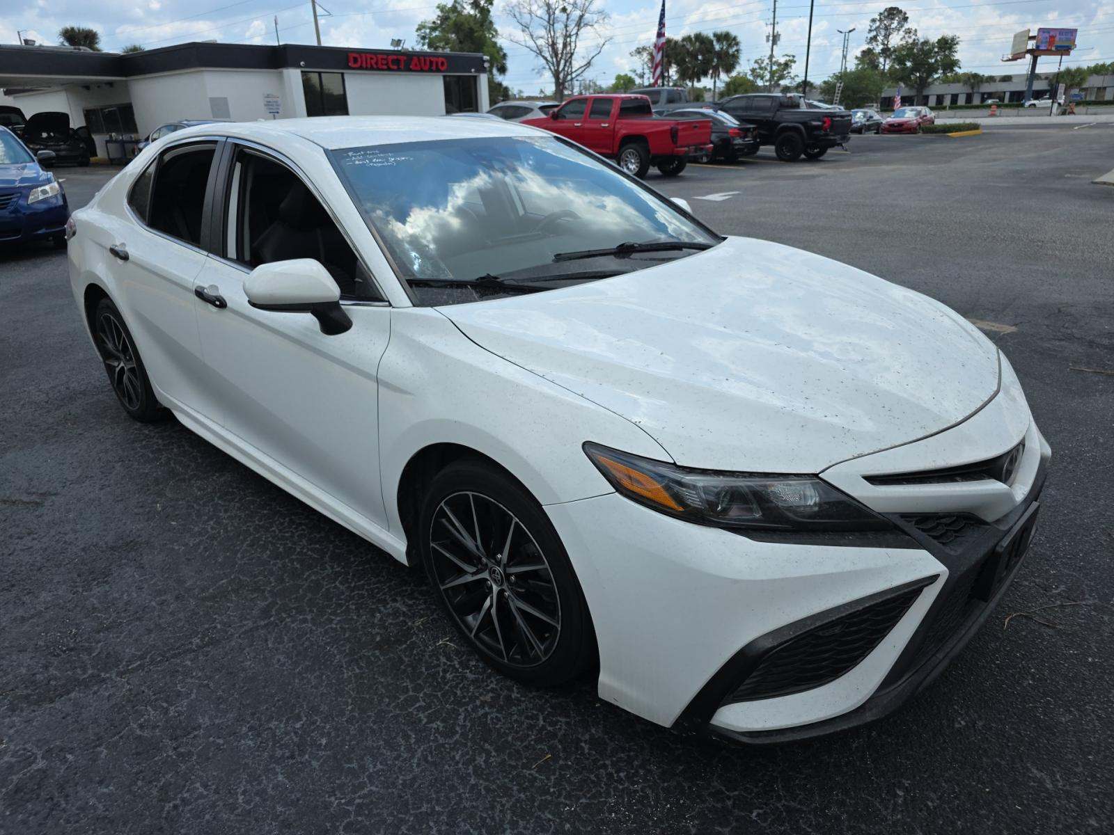 2021 Toyota Camry SE FWD