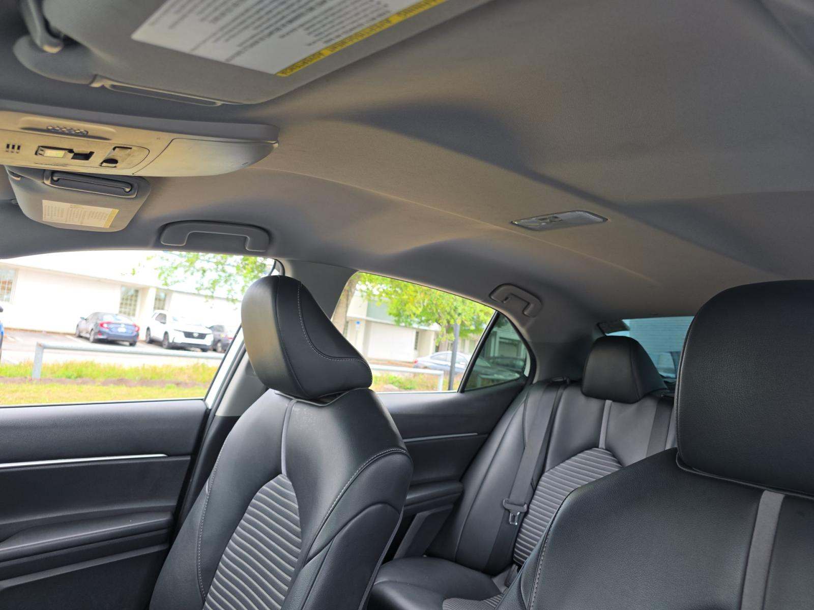 2021 Toyota Camry SE FWD