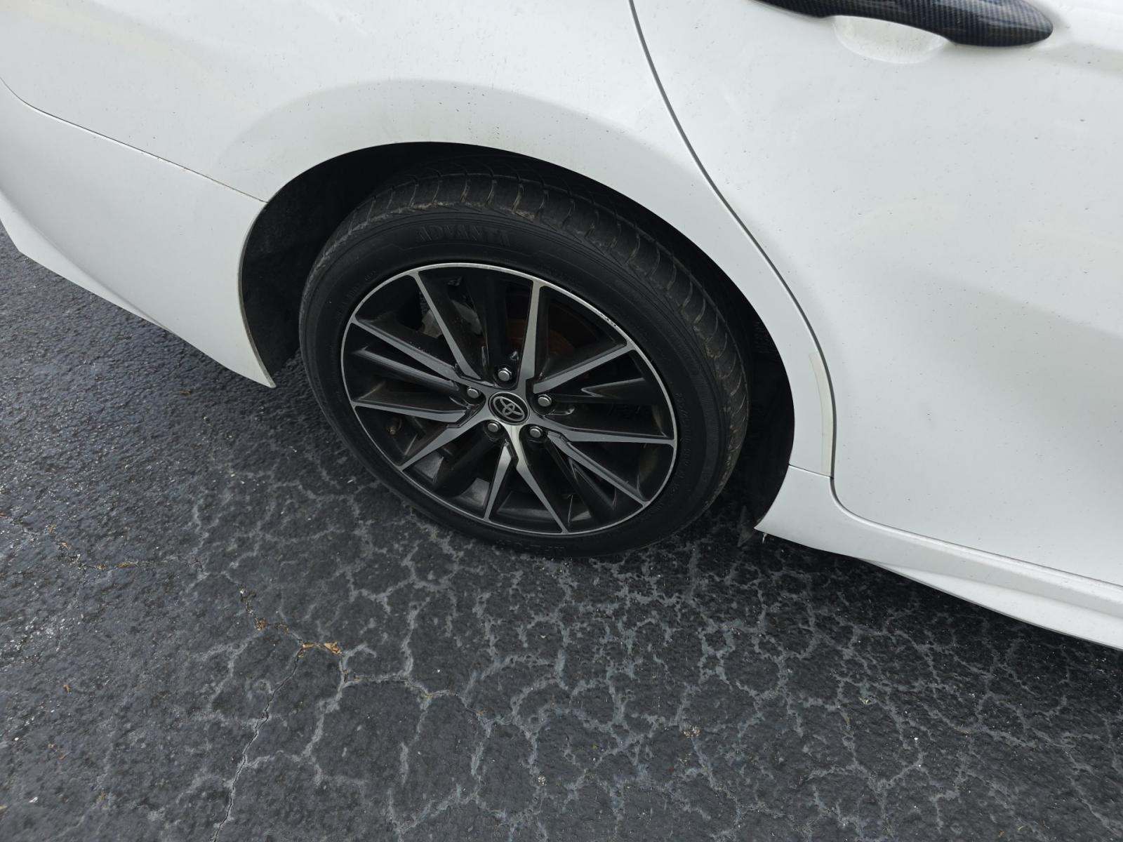 2021 Toyota Camry SE FWD