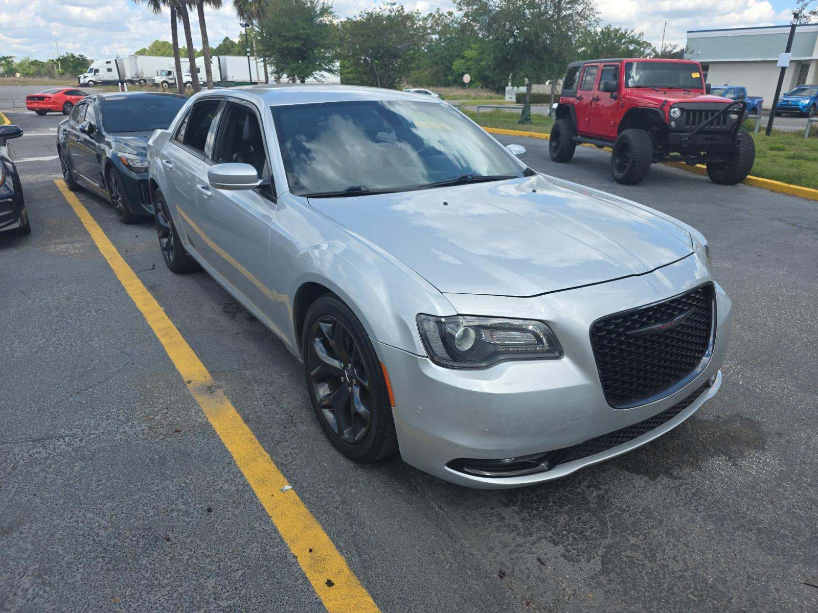 CHRYSLER 300 - 4