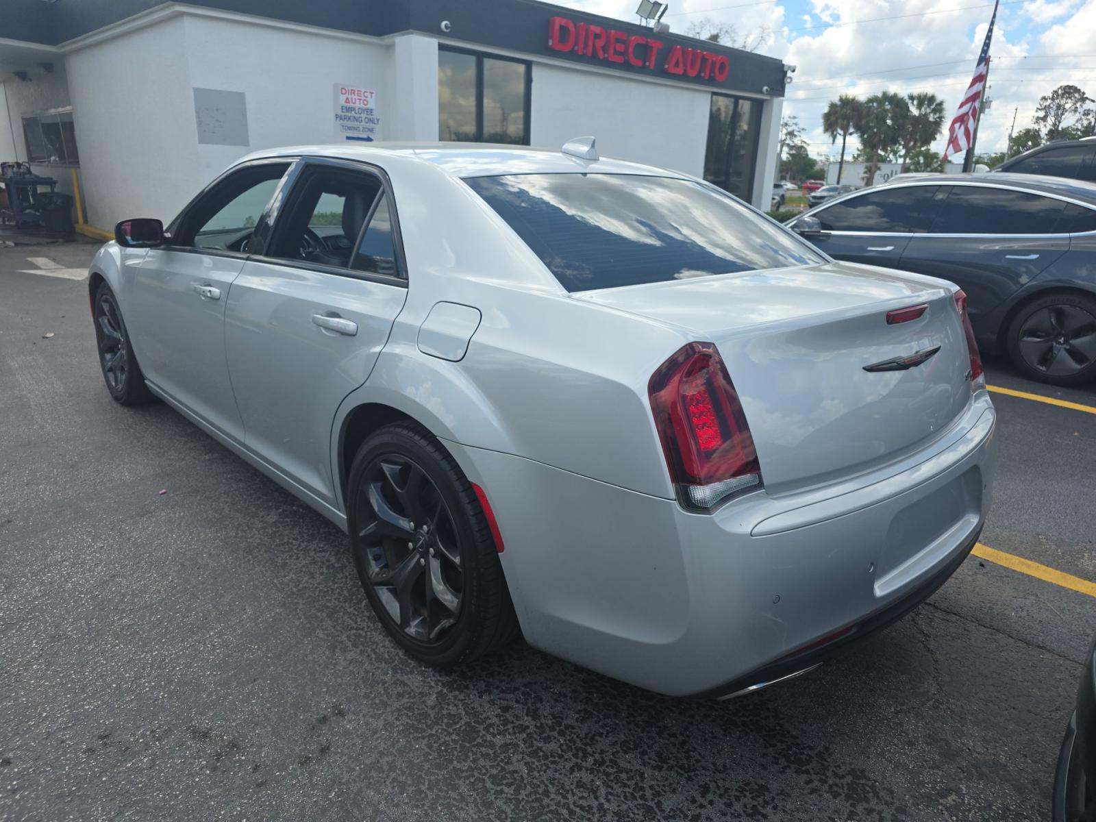 CHRYSLER 300 - 2