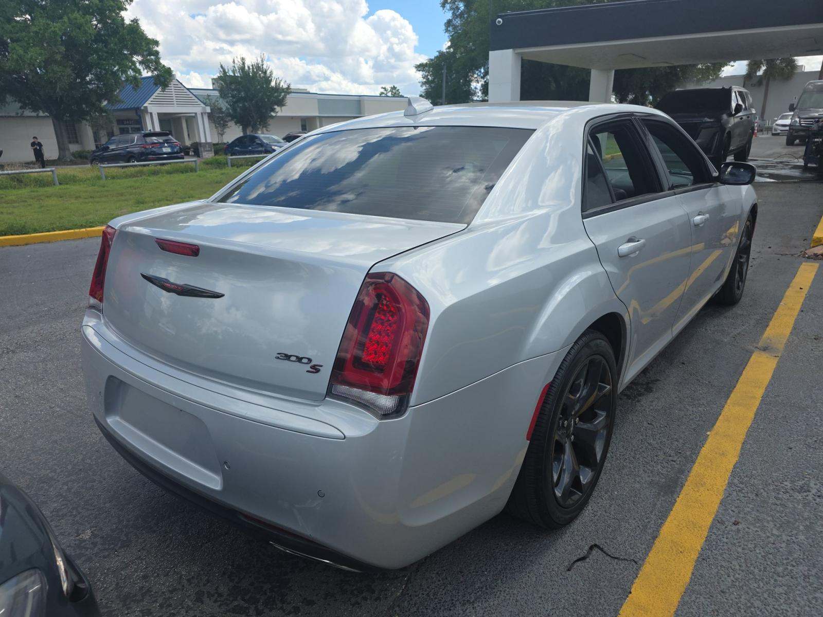 CHRYSLER 300 - 3