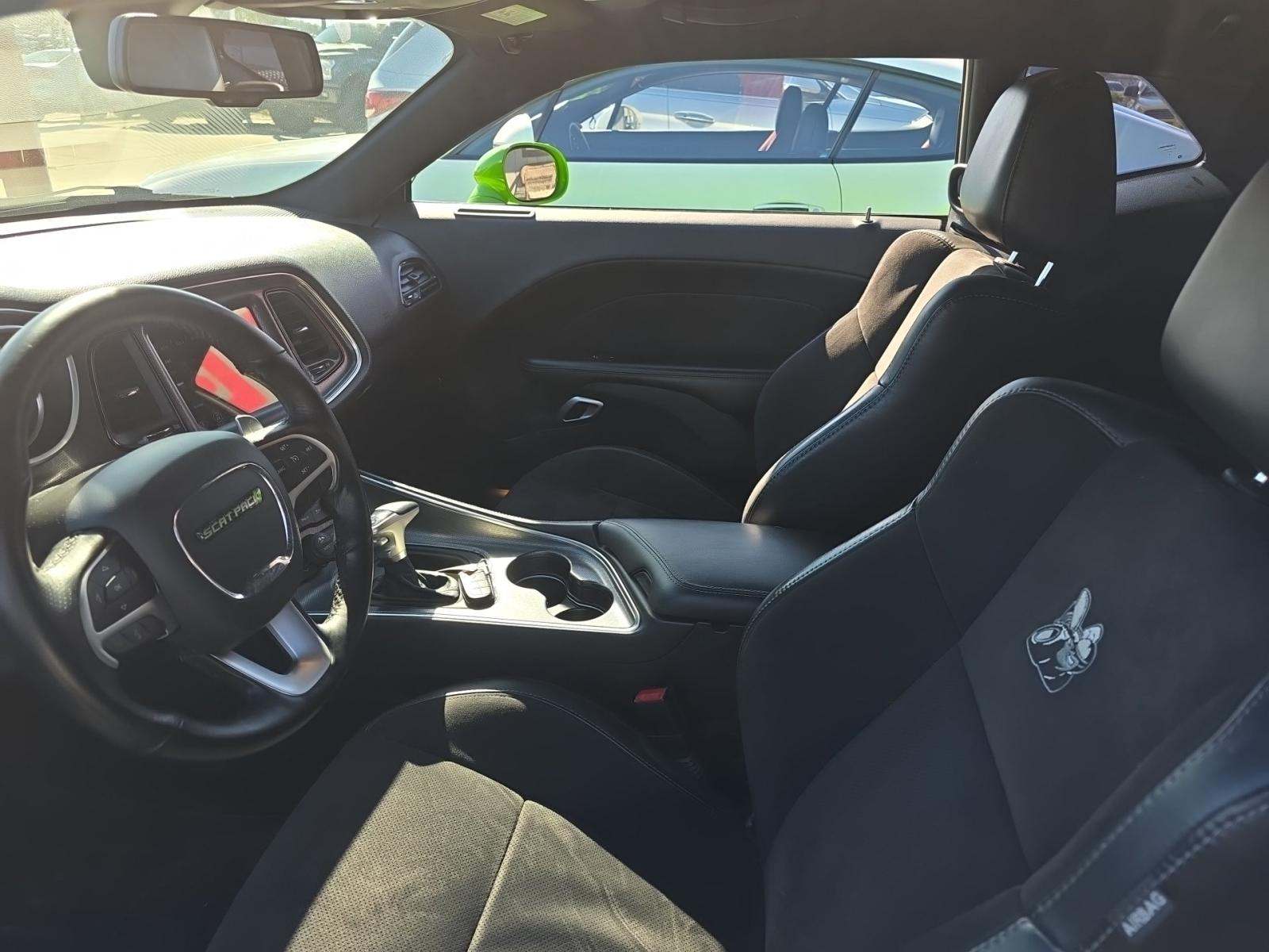 2017 Dodge Challenger R/T Scat Pack RWD