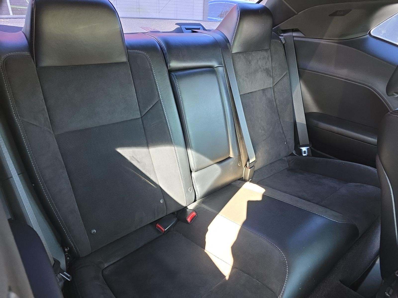 2017 Dodge Challenger R/T Scat Pack RWD