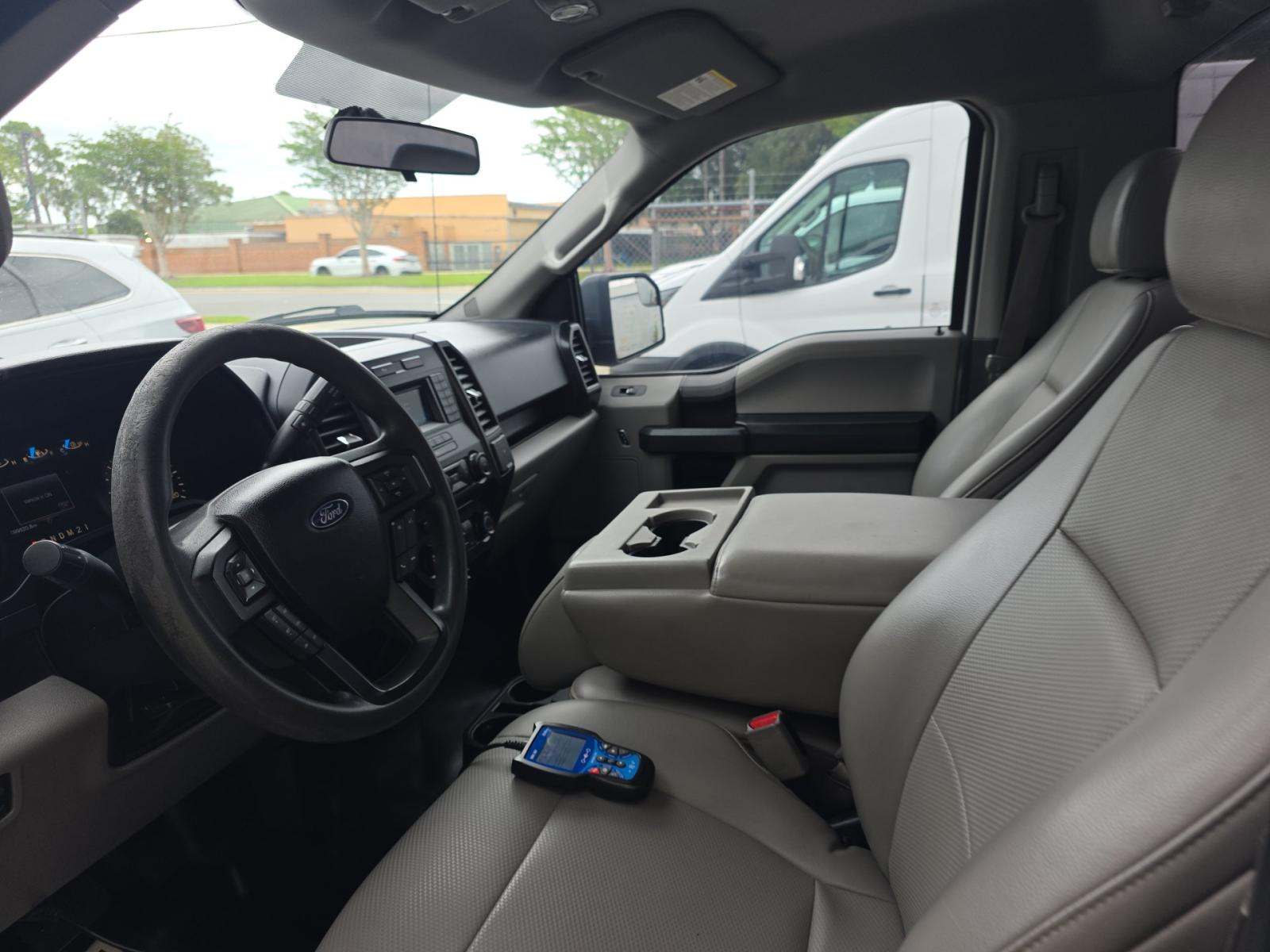 2017 Ford F-150 XL RWD
