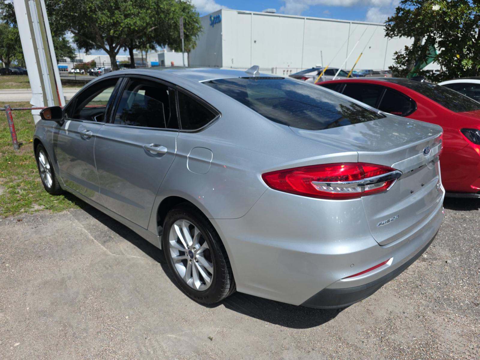 FORD FUSION - 2