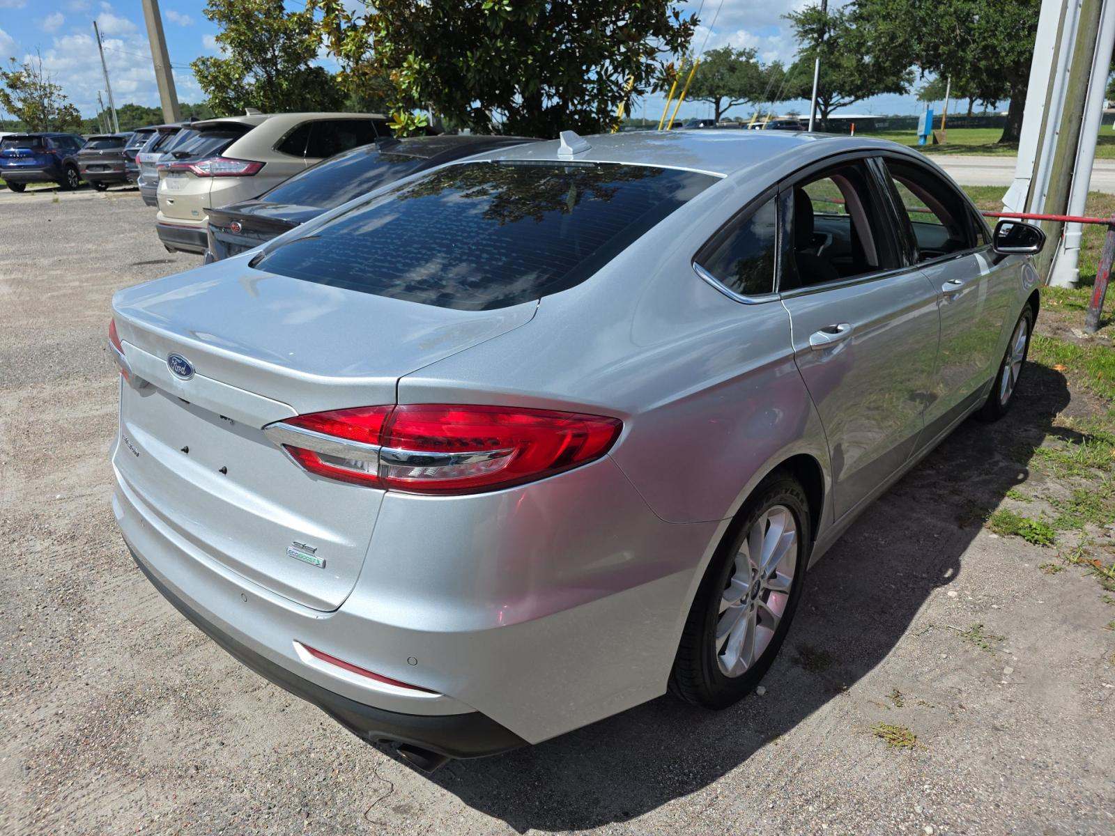 FORD FUSION - 3
