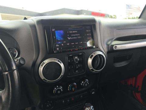 JEEP UNLIMITED SAHARA - 10