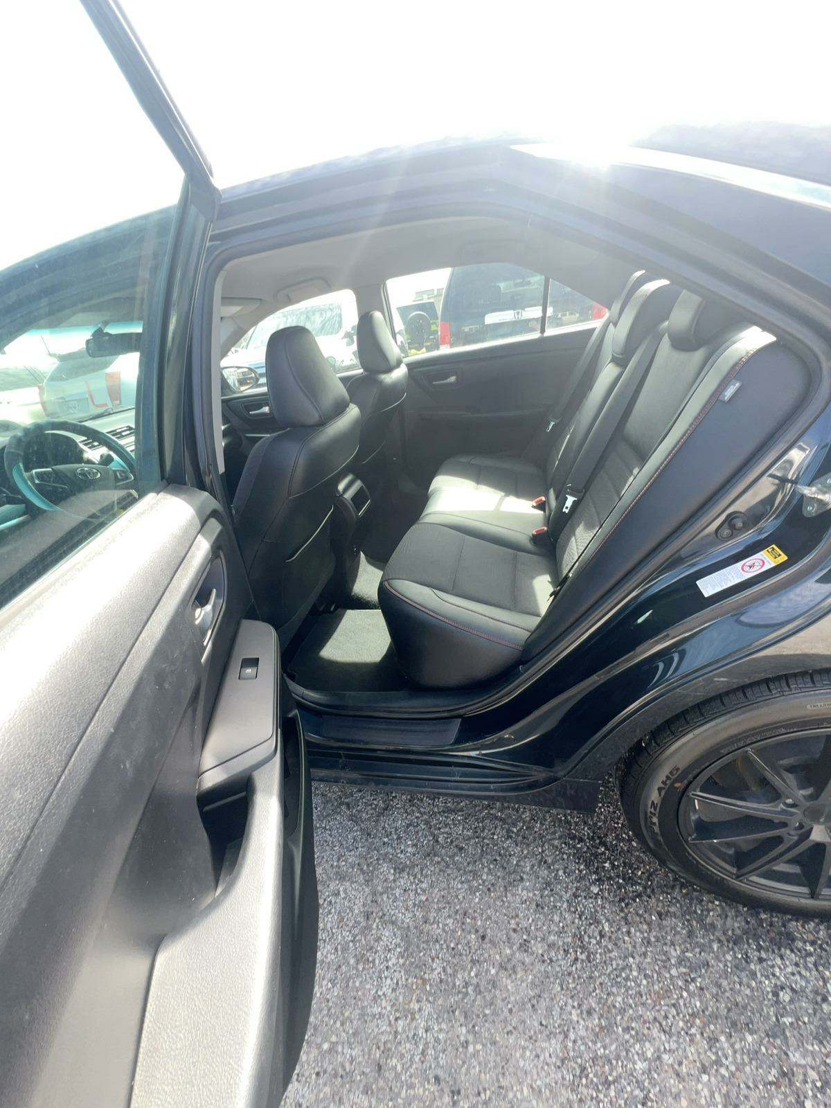 2016 Toyota Camry SE FWD