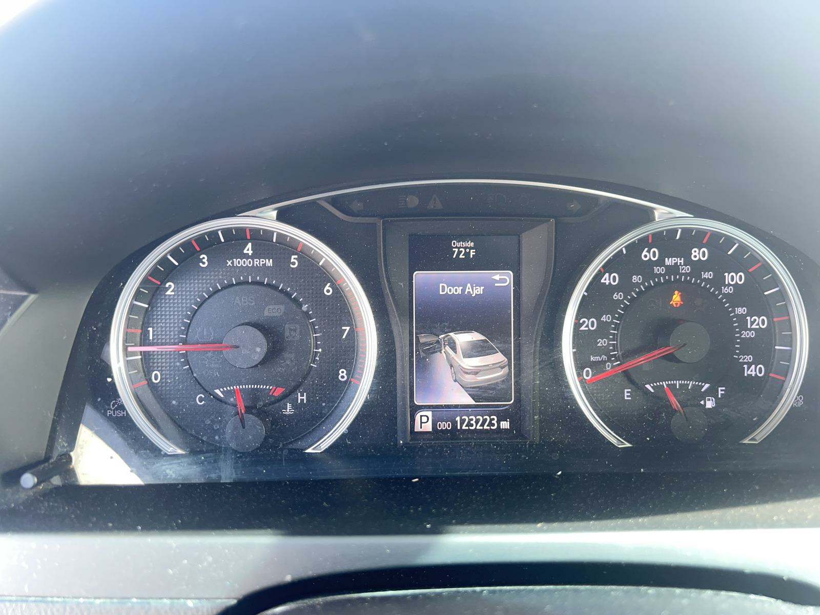 2016 Toyota Camry SE FWD