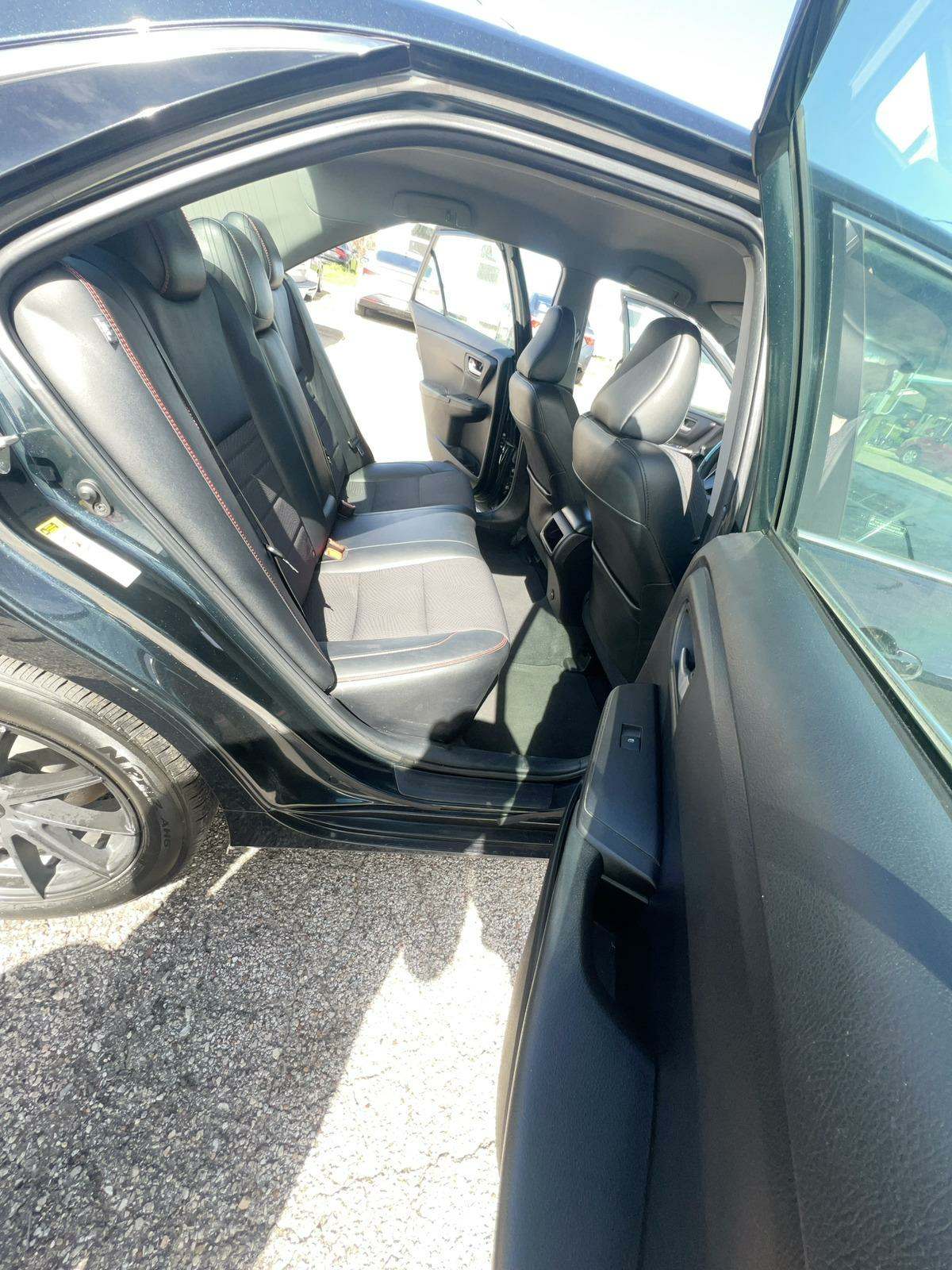 2016 Toyota Camry SE FWD