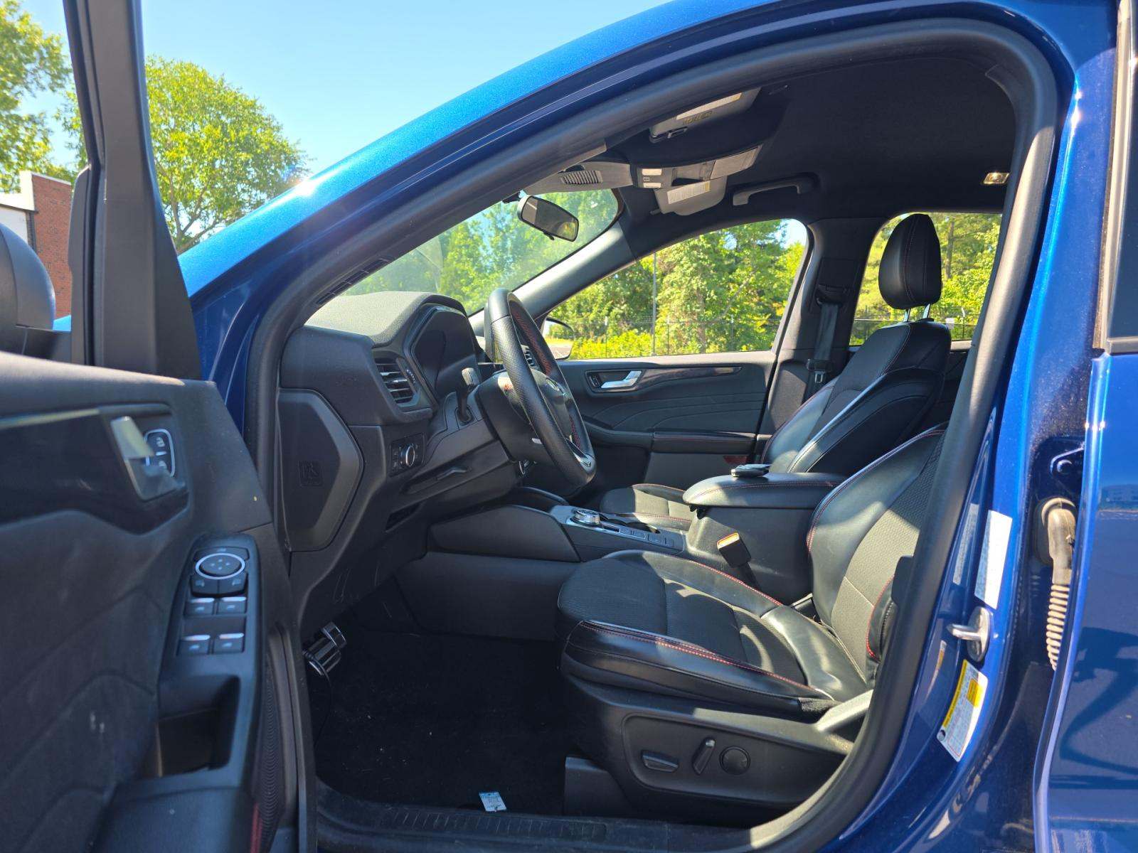 2023 Ford Escape Hybrid ST-Line FWD