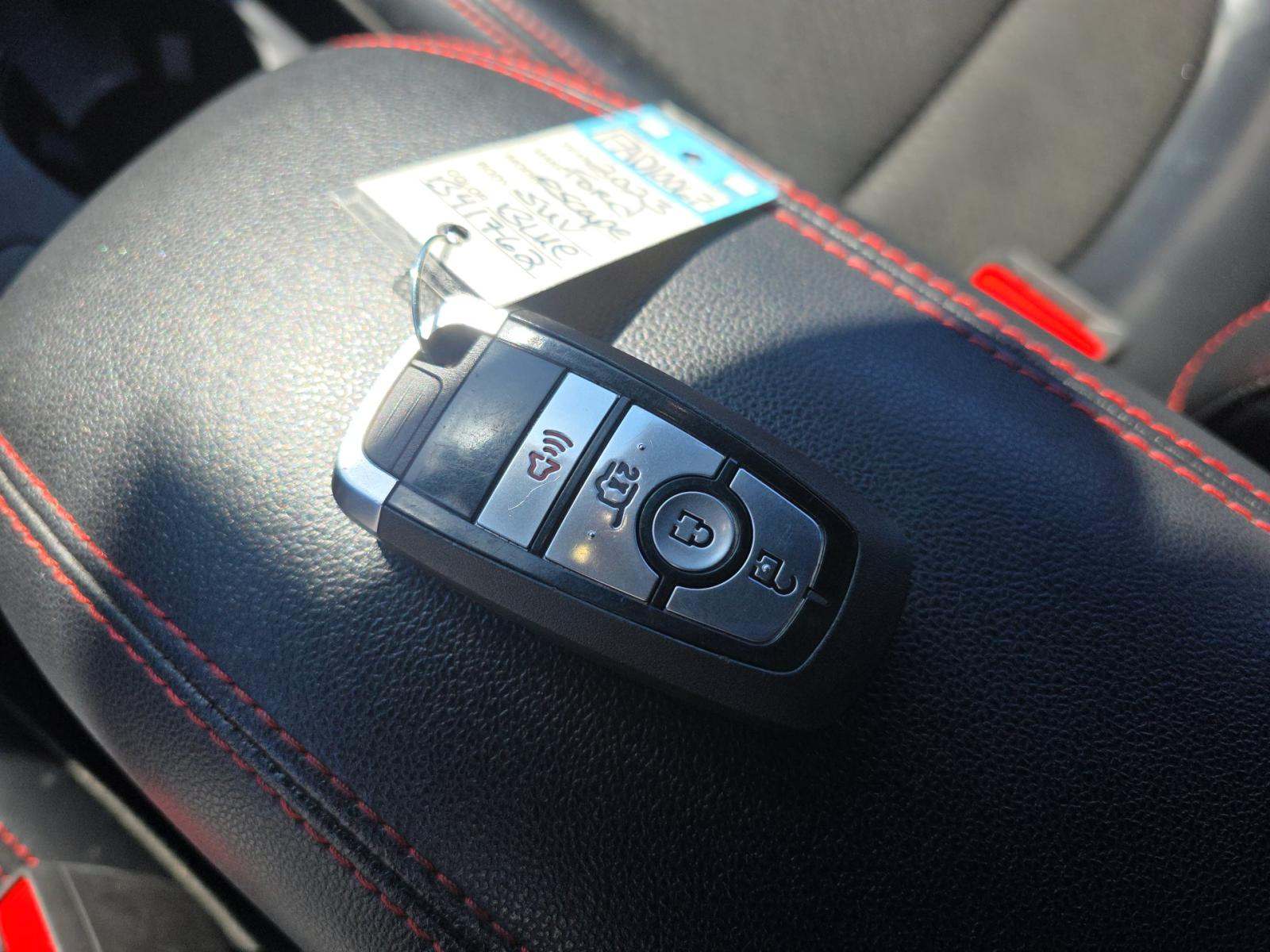 2023 Ford Escape Hybrid ST-Line FWD