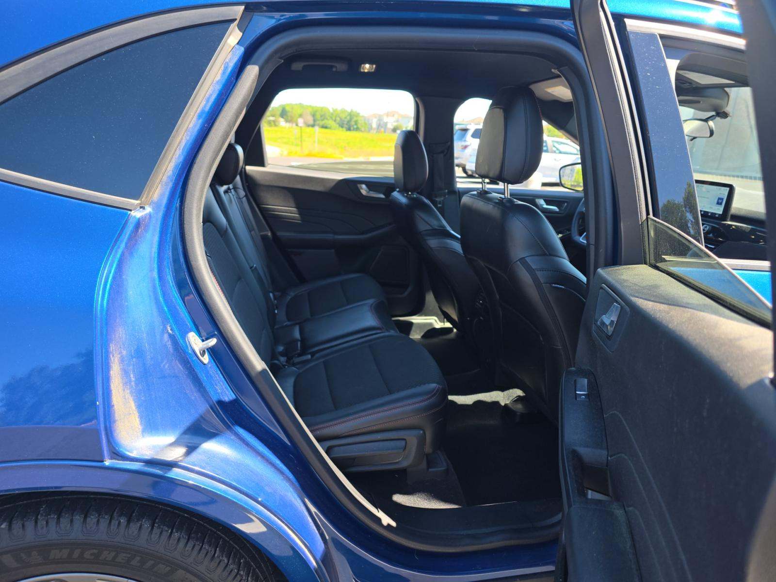 2023 Ford Escape Hybrid ST-Line FWD
