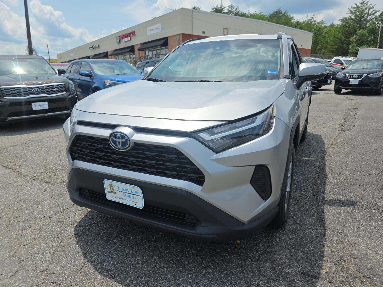 2022 Toyota RAV4 Hybrid XLE AWD