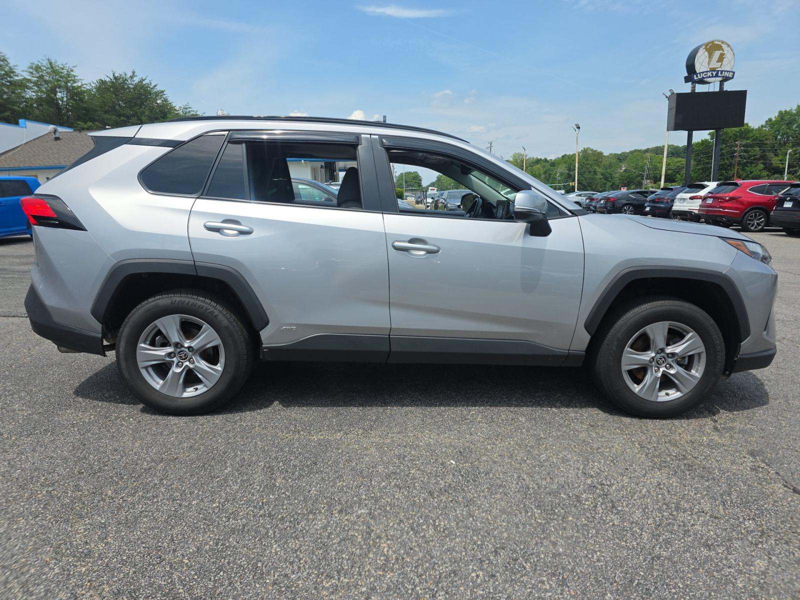 2022 Toyota RAV4 Hybrid XLE AWD