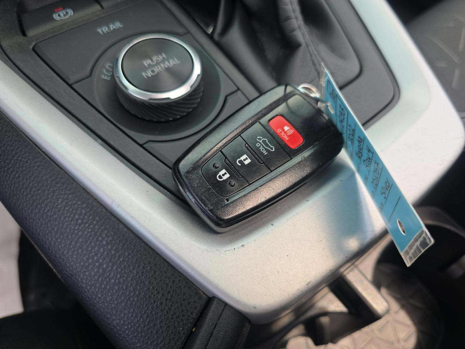 2022 Toyota RAV4 Hybrid XLE AWD