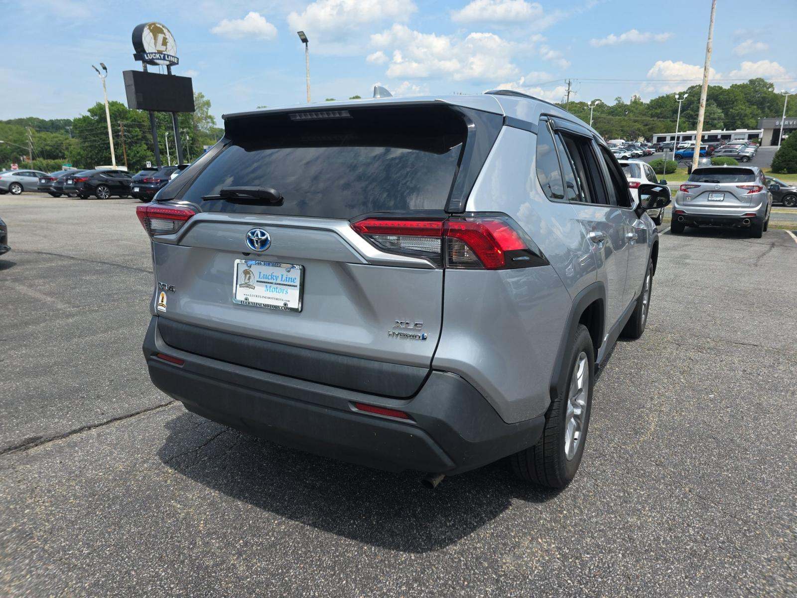 2022 Toyota RAV4 Hybrid XLE AWD