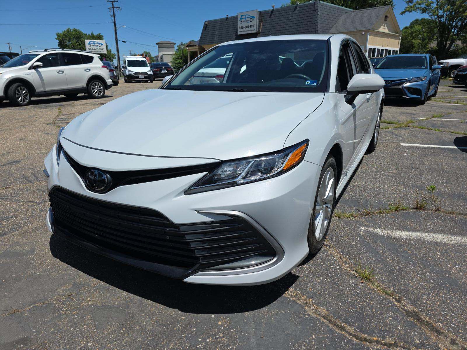 2023 Toyota Camry LE FWD