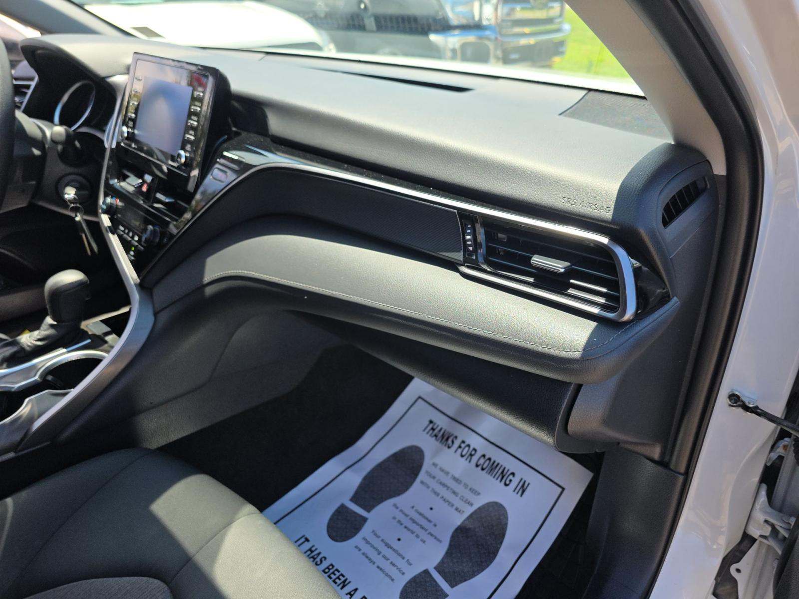 2023 Toyota Camry LE FWD