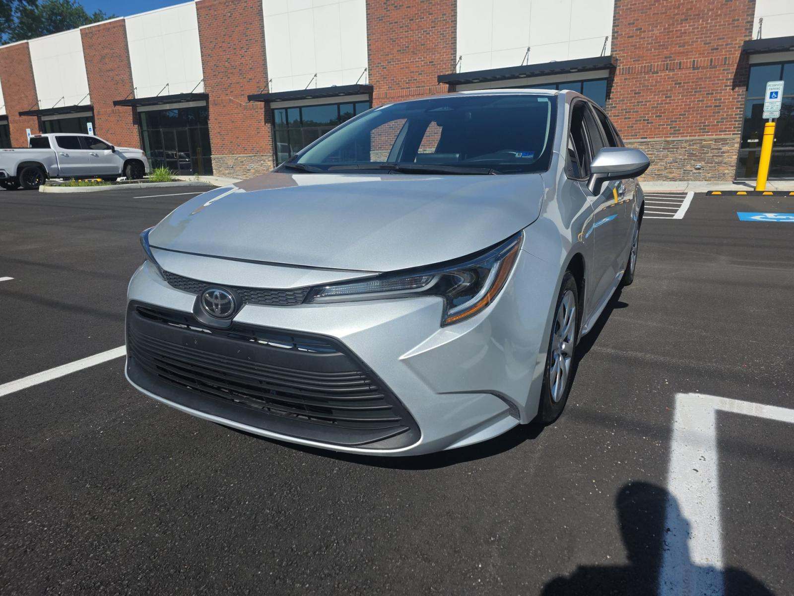 2024 Toyota Corolla LE FWD