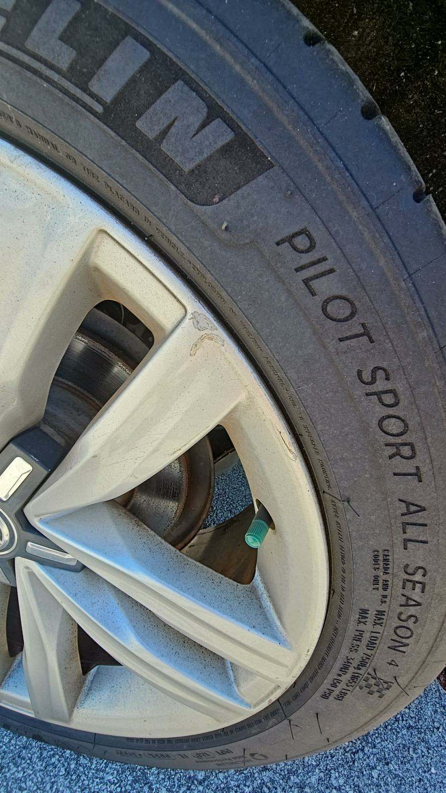 2016 Volkswagen Passat 1.8T SEL Premium FWD