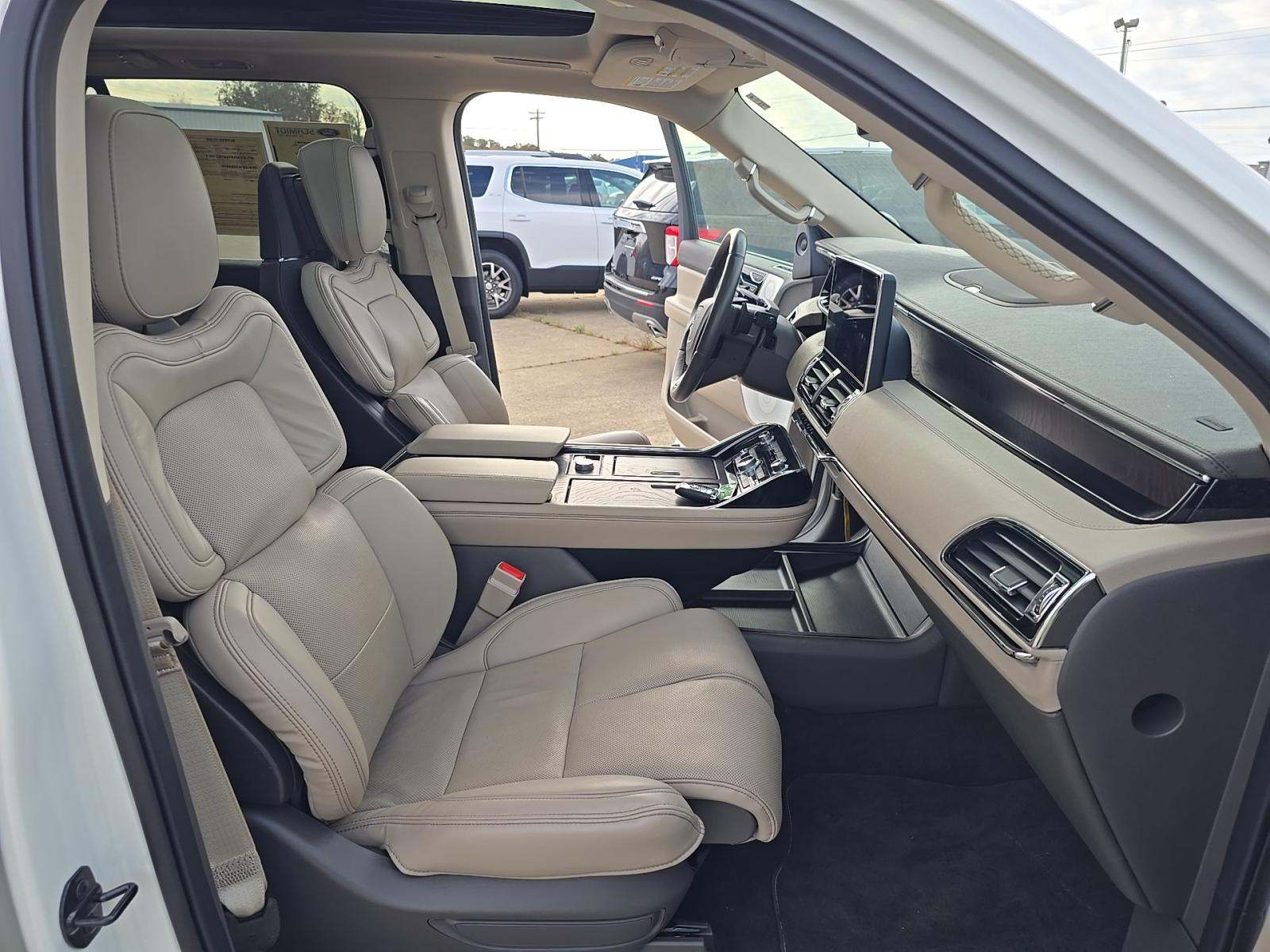 2024 Lincoln Navigator L Reserve AWD