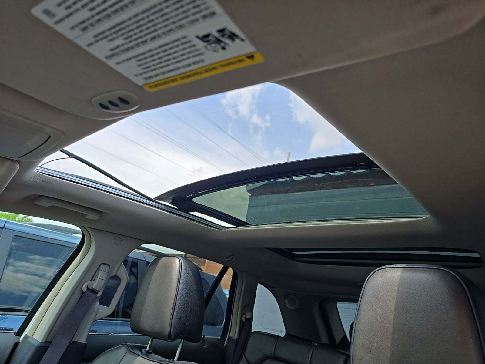 2012 Lincoln MKX Base FWD